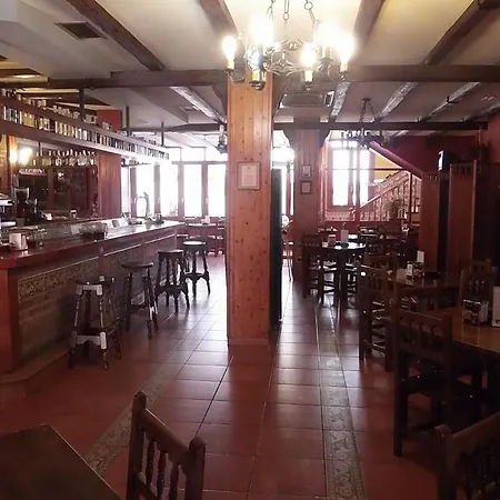 Maison d'hôtes Hostal-restaurante San Antolin 2*