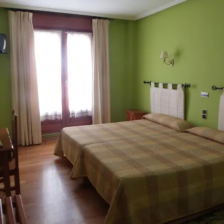 Hostal-restaurante San Antolin 2*