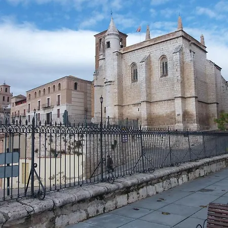 Hostal-restaurante San Antolin Guest house 2*