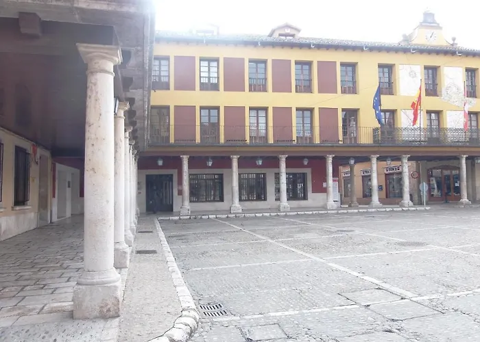 Hostal-restaurante San Antolin 게스트하우스 토르데실라